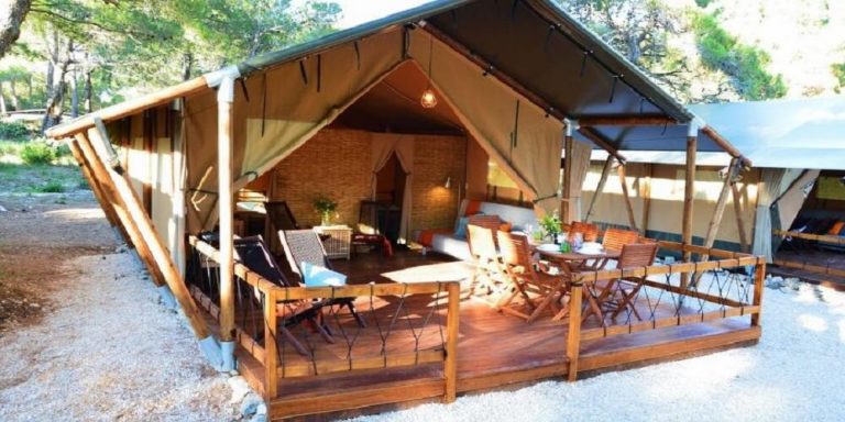 Reasons why you should go luxury camping